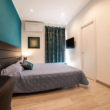 Michelangelo Luxury - Colosseo - Wifi 4* Rom